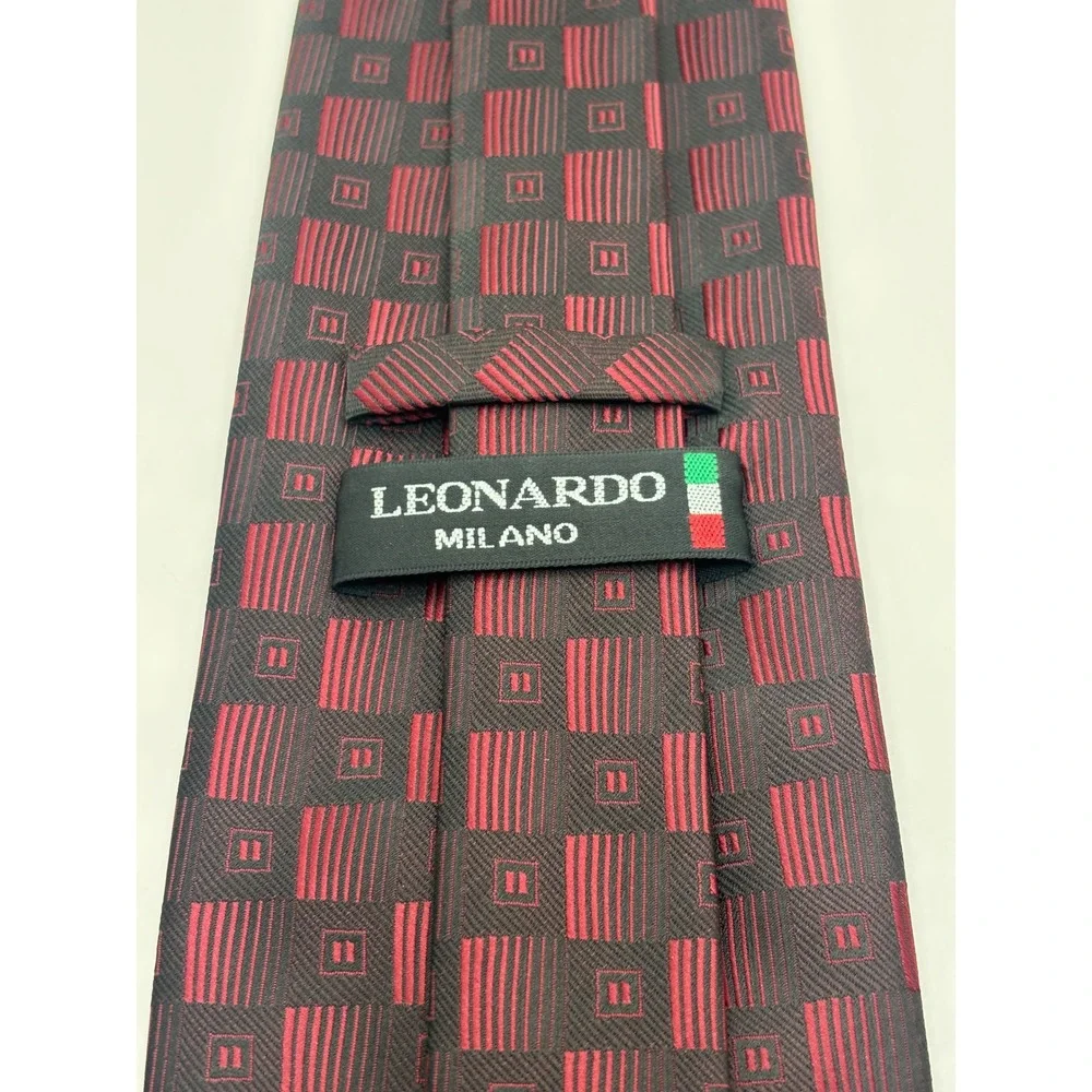 Leonardo Milano Mens Necktie Burgundy Black Geometric Grid Striped Silk Tie